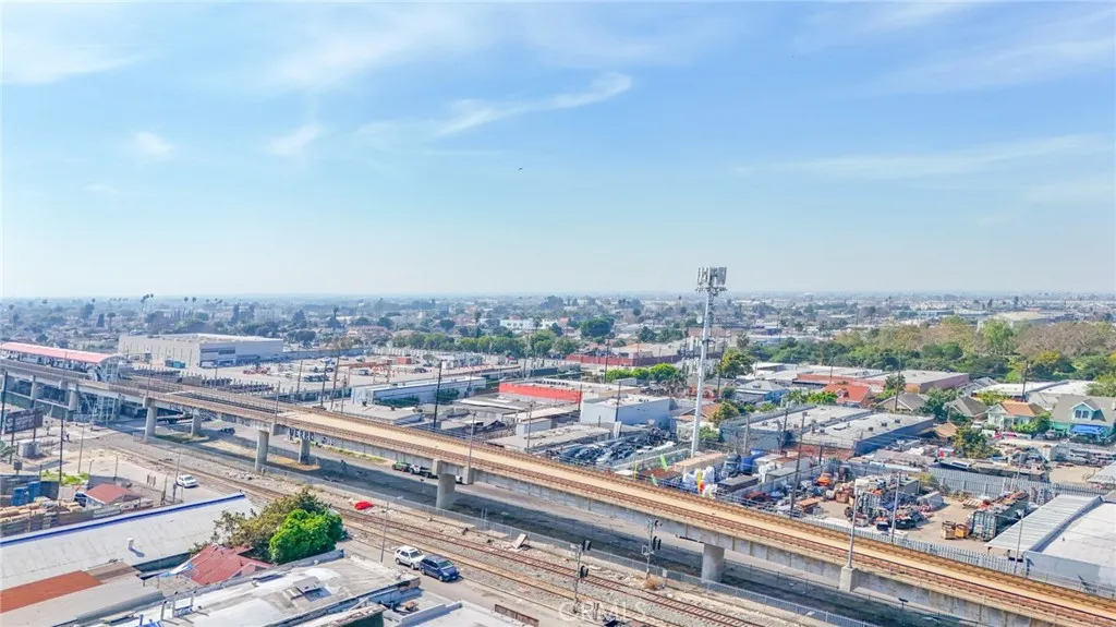 Additional image 63 of 1712 E 57th St, Los Angeles, CA 90058