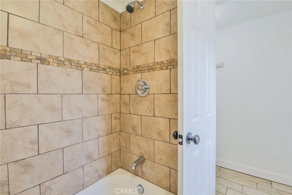 Additional image 52 of 1712 E 57th St, Los Angeles, CA 90058