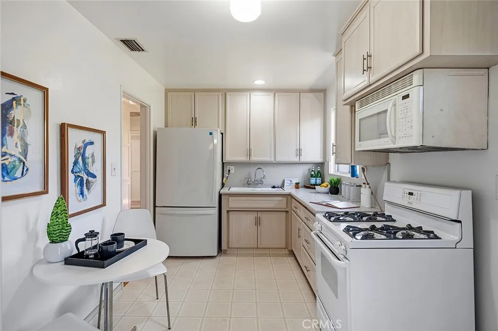 Additional image 9 of 1911 Snowden Ave, Long Beach, CA 90815