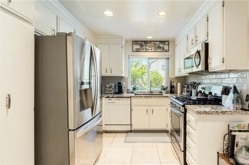 Additional image 101 of 2285 Wisteria Ave, Upland, CA 91784