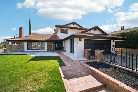 19040 Celtic Street, Porter Ranch, CA MLS: SR25089217