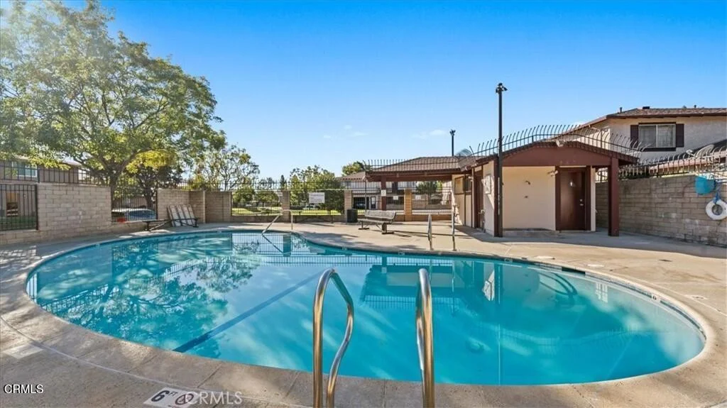 1102 W Calle Del Sol Unit 3, Azusa, CA 91702