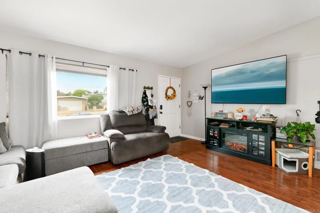 Additional image 32 of 7447 Cahill Dr, San Diego, CA 92114