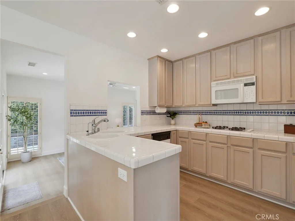 Additional image 28 of 22649 Town Crier Road, Calabasas, CA 91302