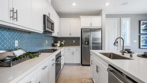 2703 E Amberley Privado, Ontario, CA 91762 - MLS#: SW25092725