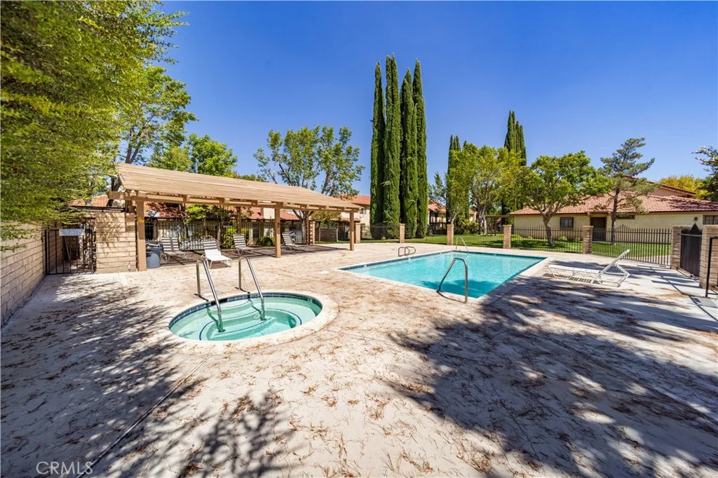 2817 Dartmouth Dr, Lancaster, CA 93536