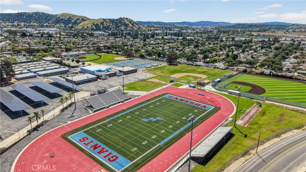 2239 Farringdon Ave, Pomona, CA 91768