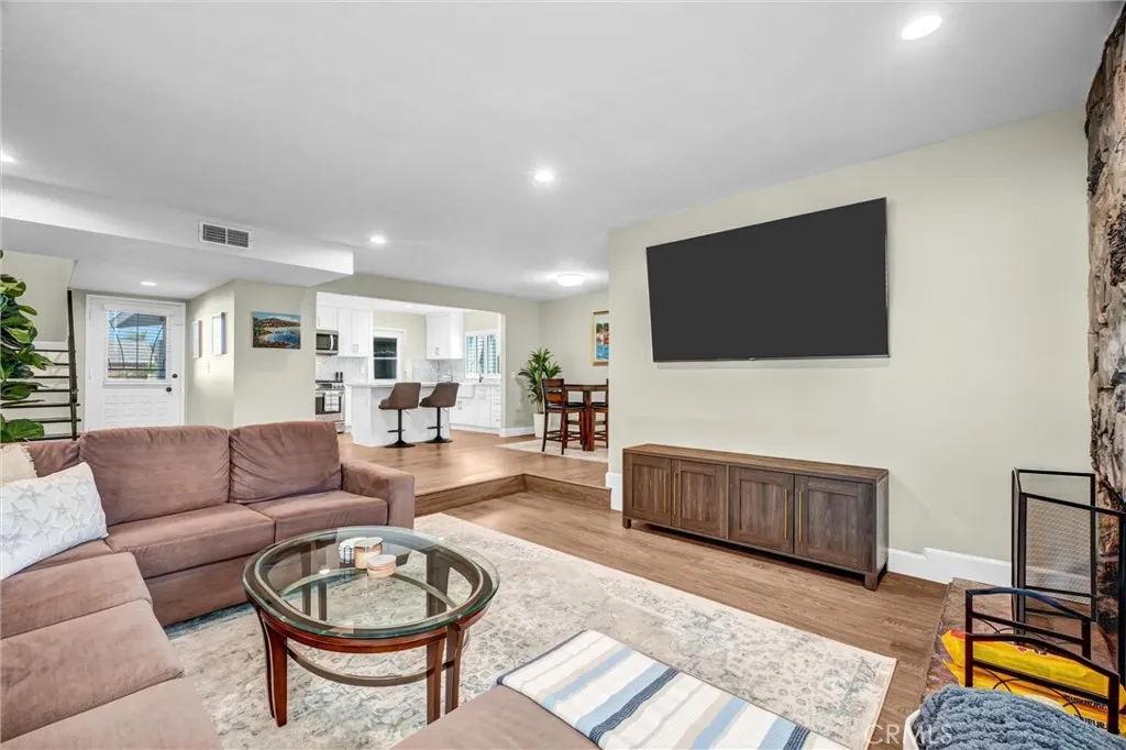 Additional image 6 of 10661 Ritter St, Cypress, CA 90630