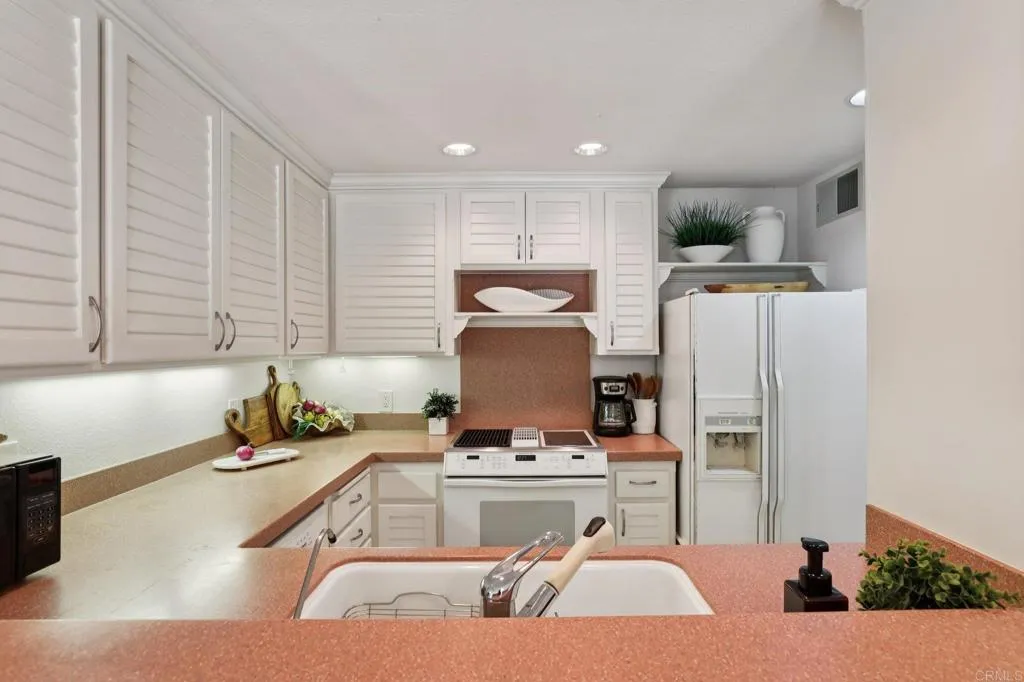 Additional image 17 of 7126 Marina Pacifica Drive N, Long Beach, CA 90803