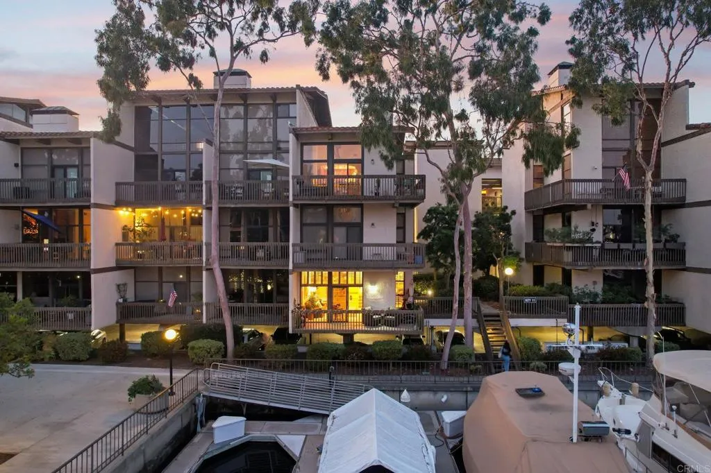 Additional image 147 of 7126 Marina Pacifica Drive N, Long Beach, CA 90803