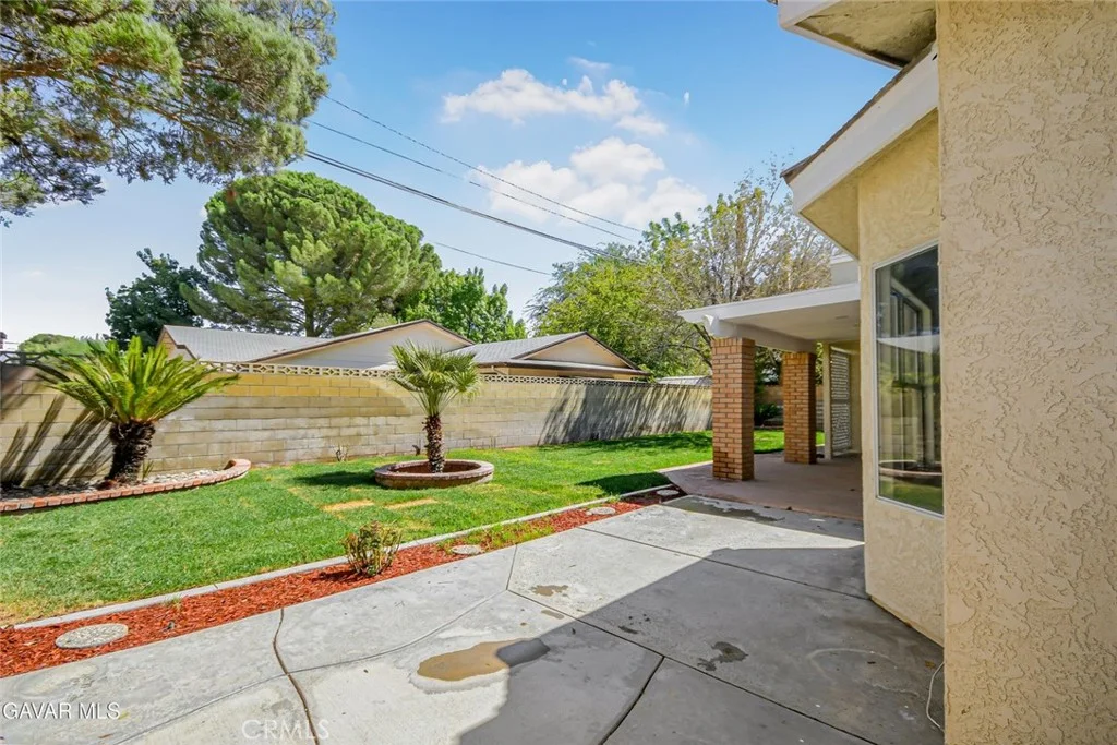 1310 Caren Court, Lancaster, CA 93534
