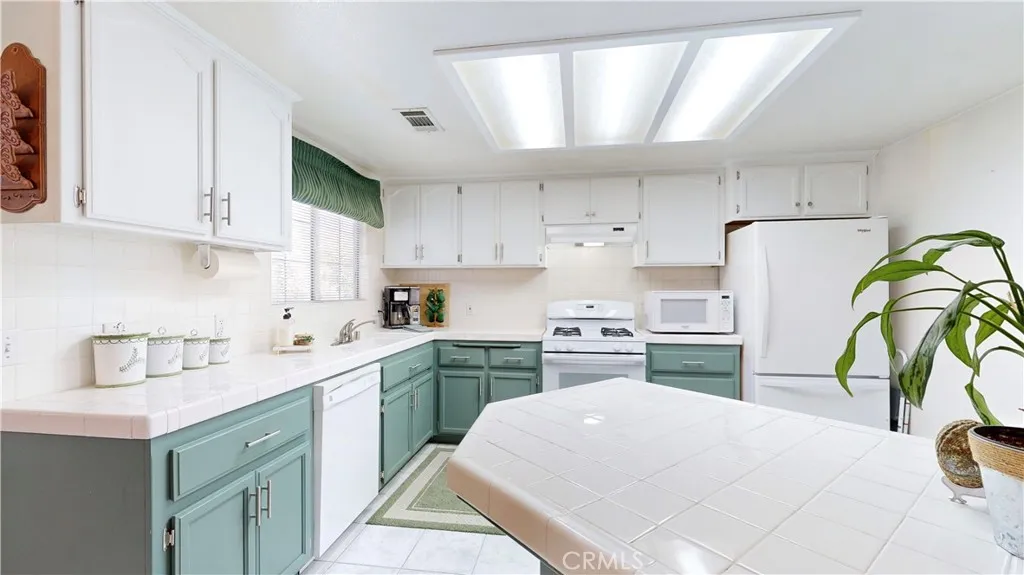 Additional image 38 of 15640 Lime St, Hesperia, CA 92345