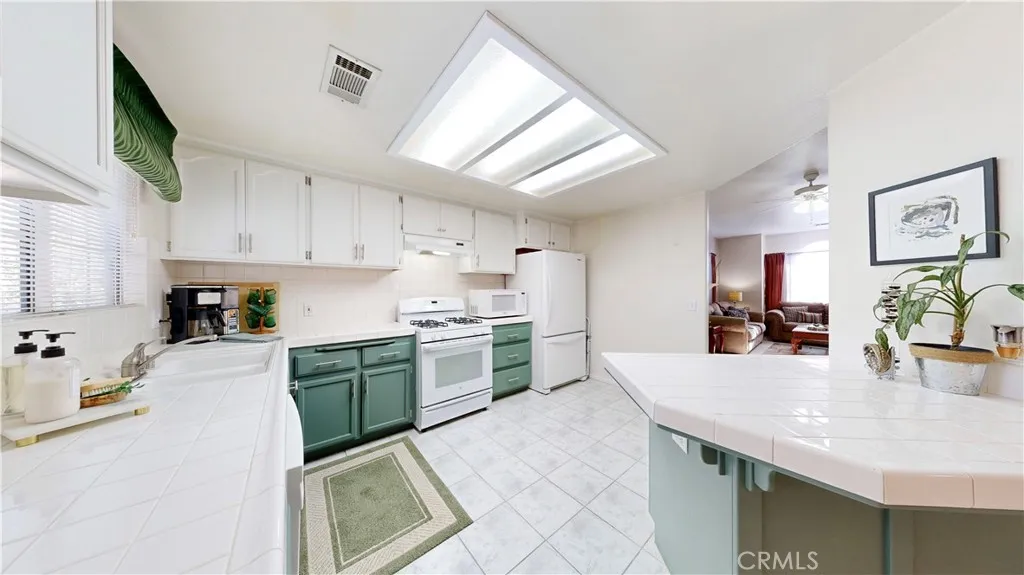 Additional image 111 of 15640 Lime St, Hesperia, CA 92345