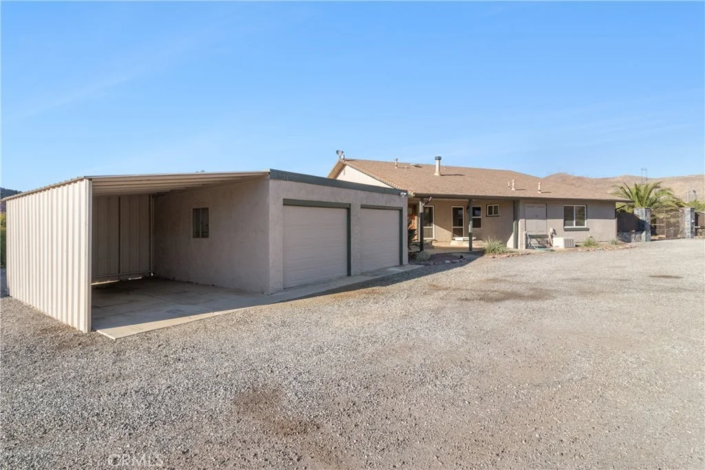 541 Foreston Dr, Palmdale, CA 93510 photo 3