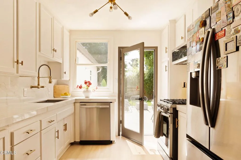 Additional image 8 of 17922 Martha Street, Los Angeles, CA 91316