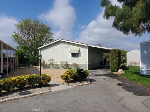 27361 Sierra Highway Unit 277, Canyon Country, CA MLS: SR25087100