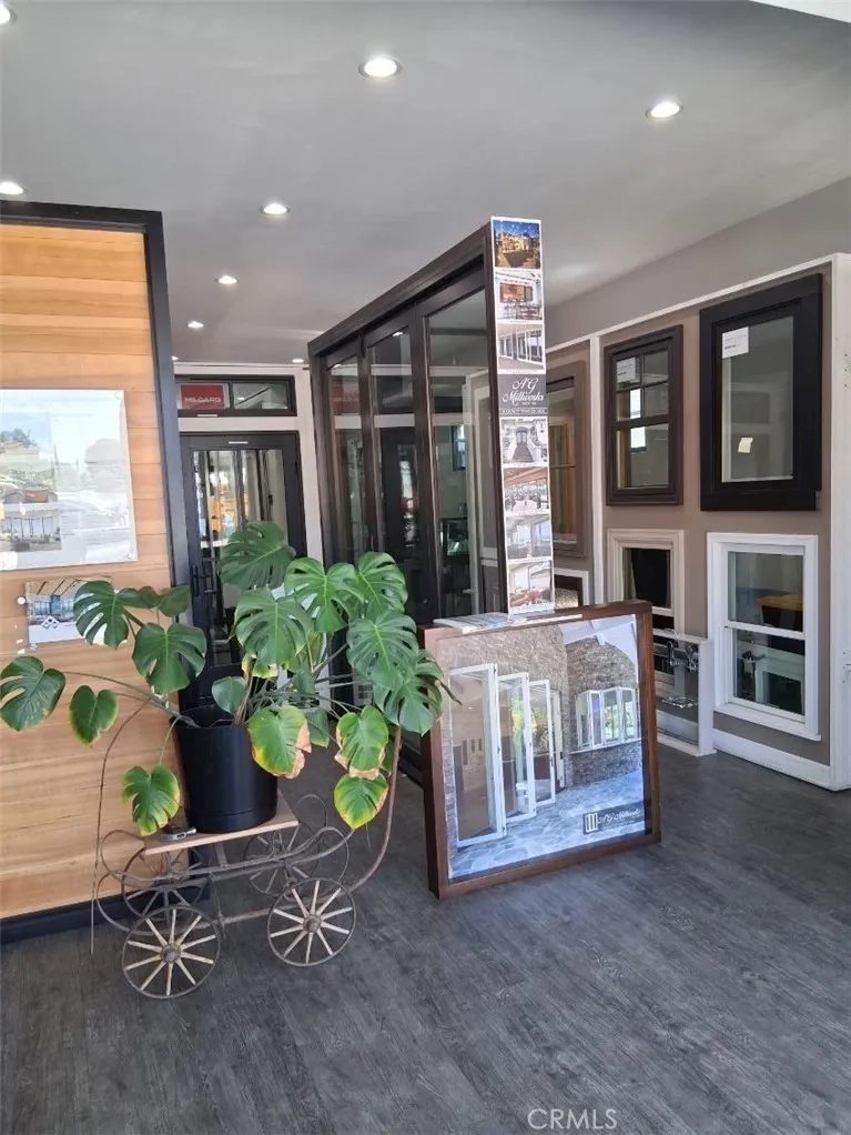 Additional image 8 of 18738 Sherman Way, Reseda, CA 91335