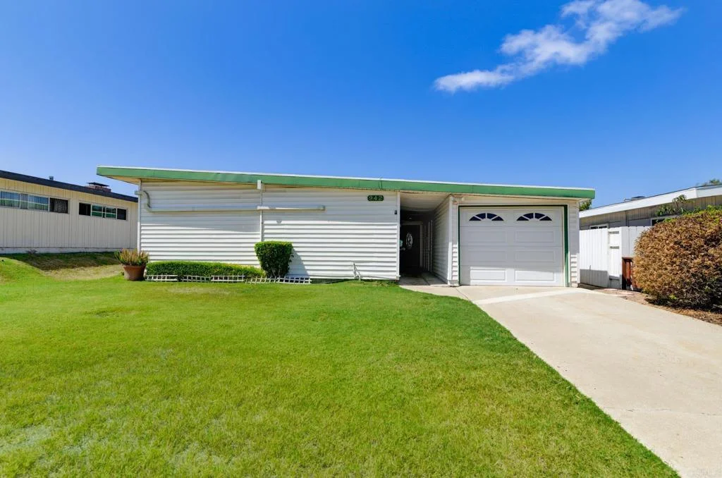 942 Helix Avenue, Chula Vista, CA 91911