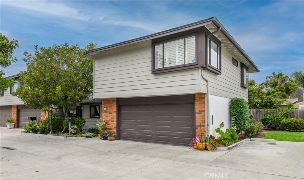 324 Sydney Lane 324, Costa Mesa, CA 92627 - MLS#: OC23097206