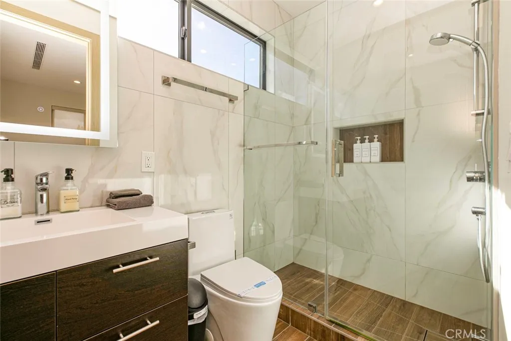 Additional image 107 of 617 Hazel Street, Glendale, CA 91201