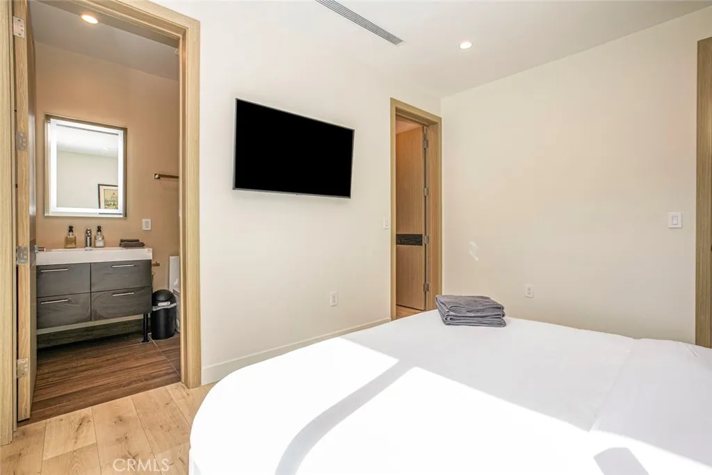 Additional image 50 of 617 Hazel Street, Glendale, CA 91201