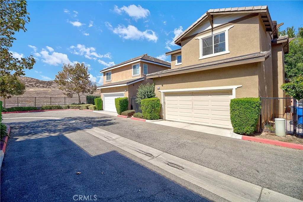 9789 Winterberry Drive, Riverside, CA 92503