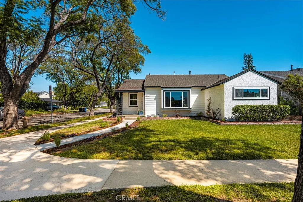 Additional image 3 of 1842 N Greenbrier Rd, Long Beach, CA 90815