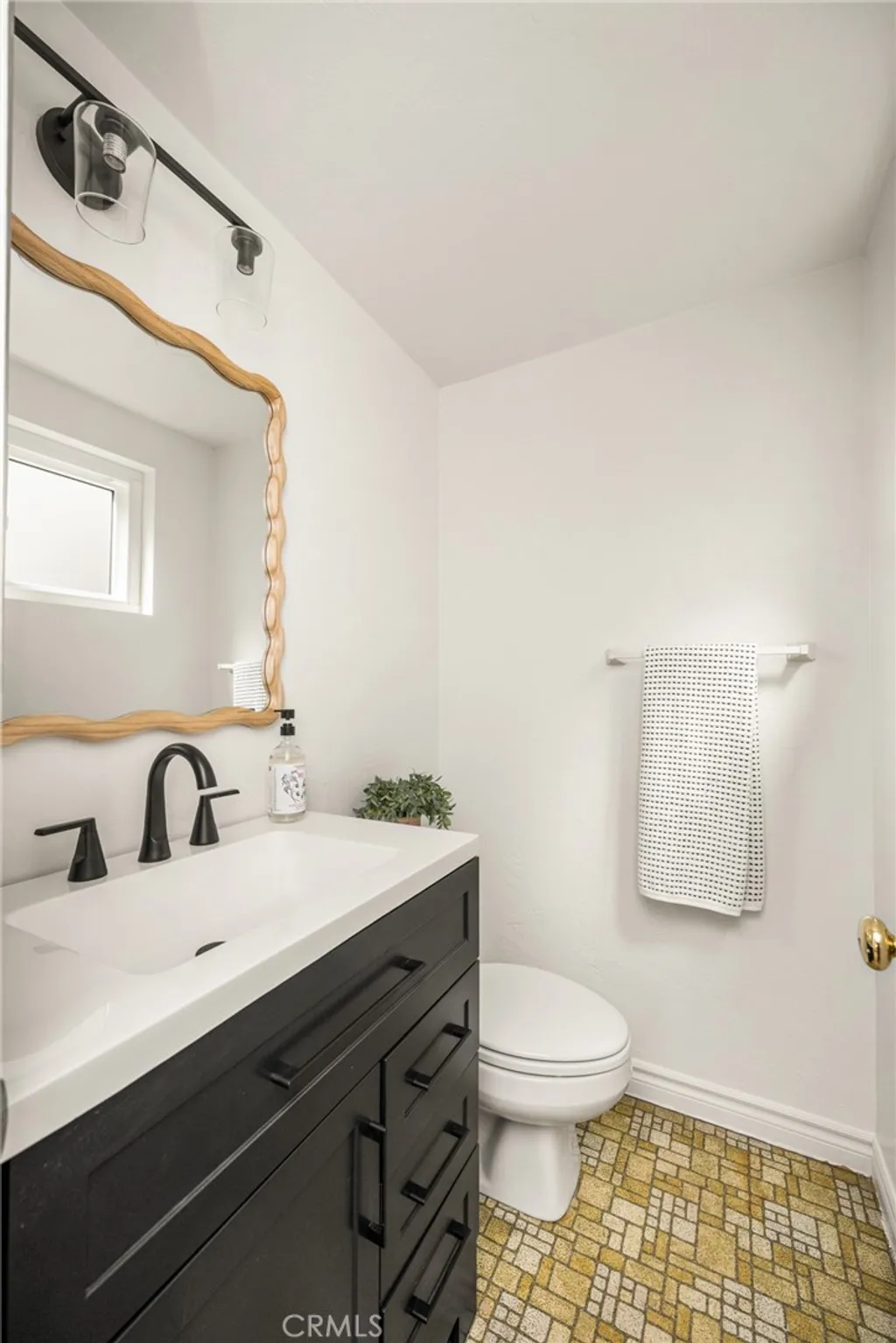 Additional image 38 of 1842 N Greenbrier Rd, Long Beach, CA 90815