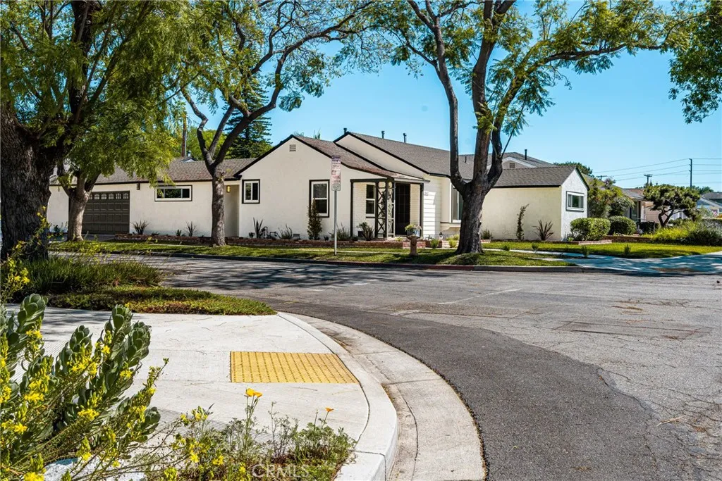 Additional image 54 of 1842 N Greenbrier Rd, Long Beach, CA 90815