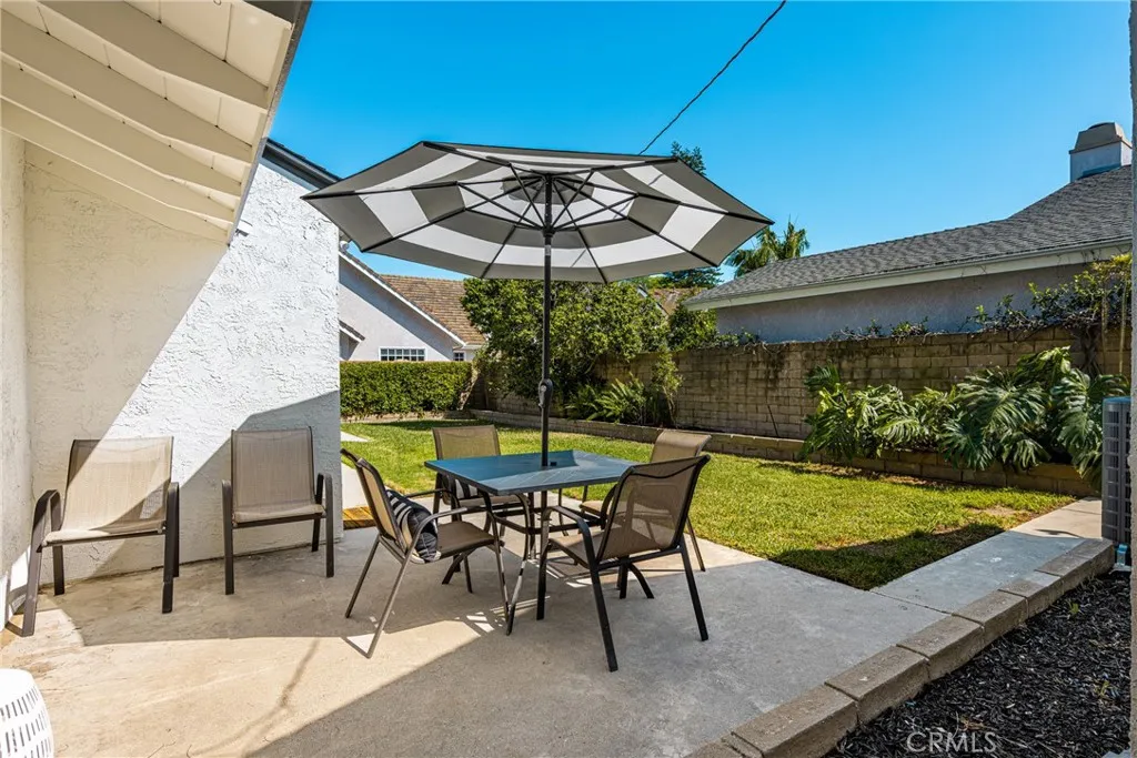 Additional image 46 of 1842 N Greenbrier Rd, Long Beach, CA 90815