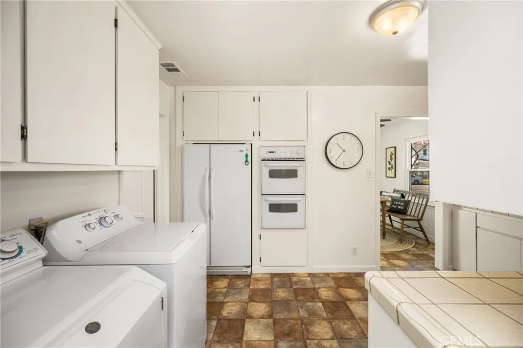 Additional image 29 of 1842 N Greenbrier Rd, Long Beach, CA 90815