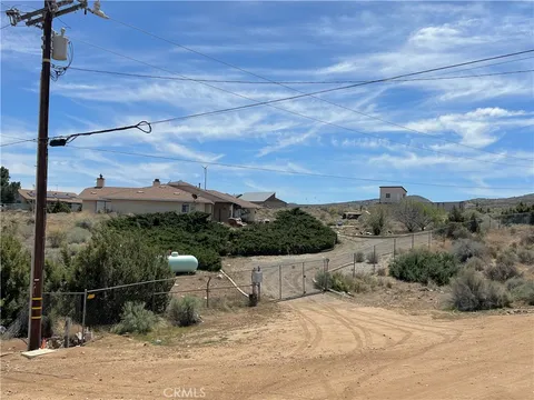 5620 Ailanthus Street, Phelan, CA MLS: HD25087309