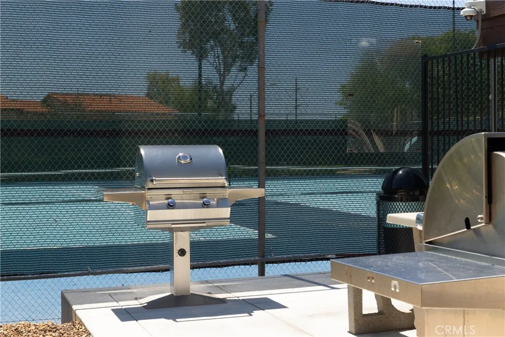 6958 Camino Pacheco, San Diego, CA 92111