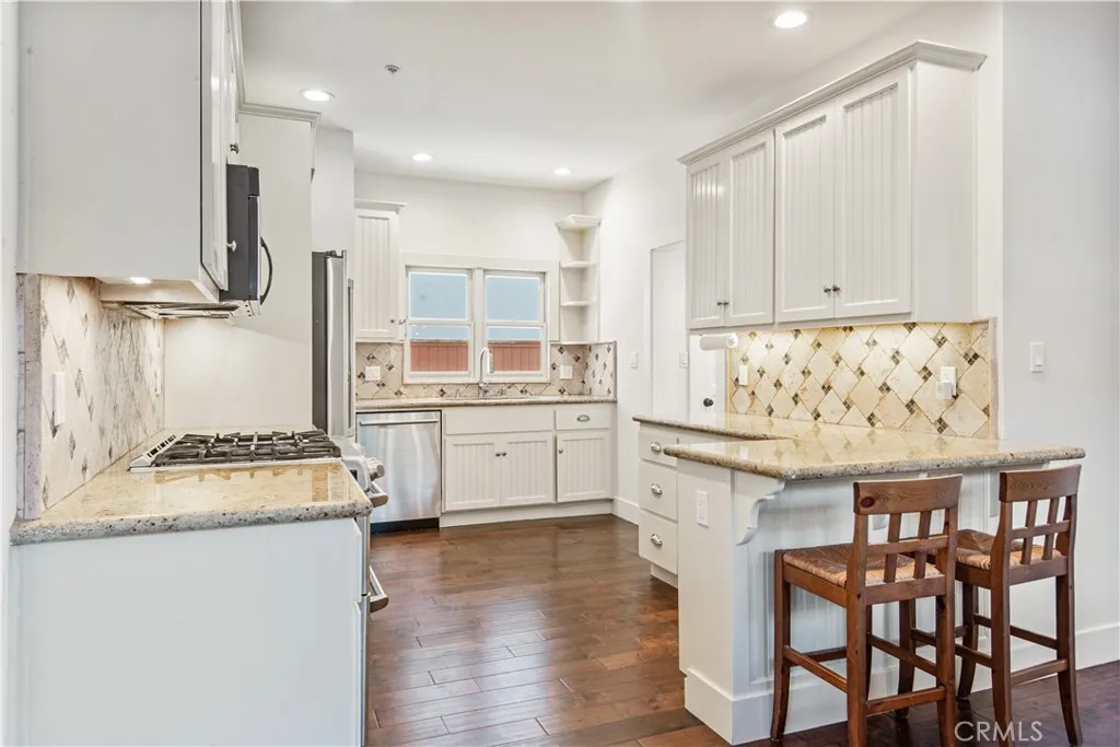 Additional image 46 of 420 S Broadway Unit A, Redondo Beach, CA 90277