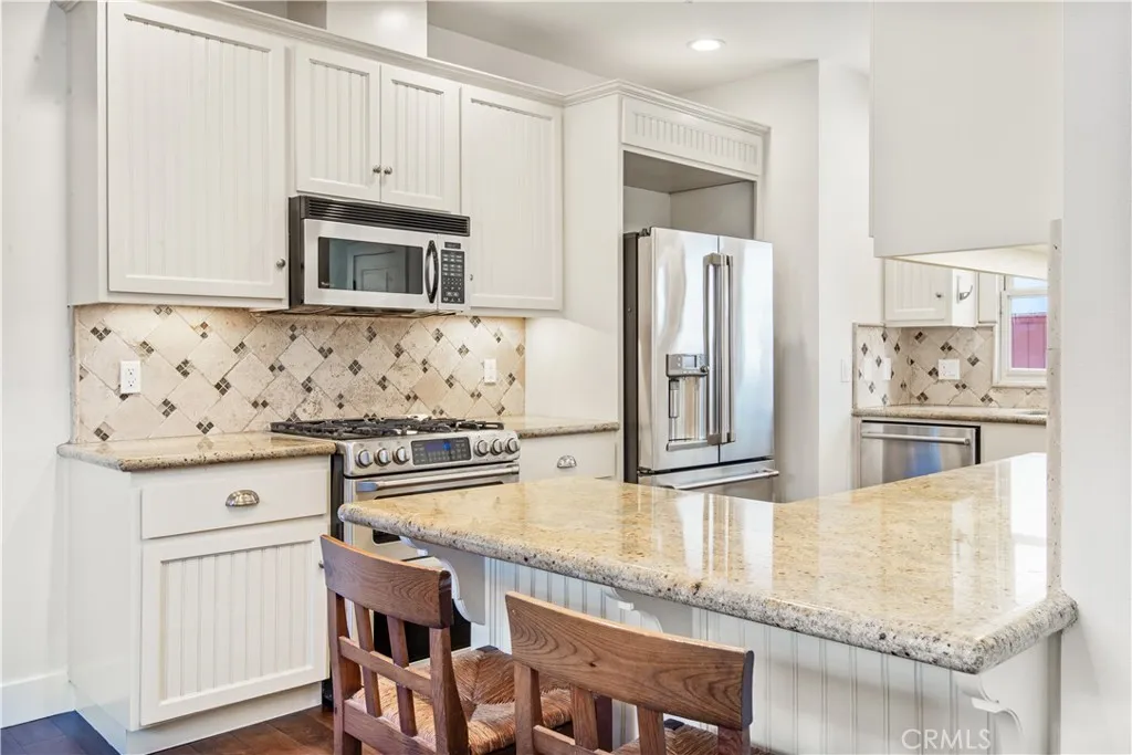 Additional image 47 of 420 S Broadway Unit A, Redondo Beach, CA 90277