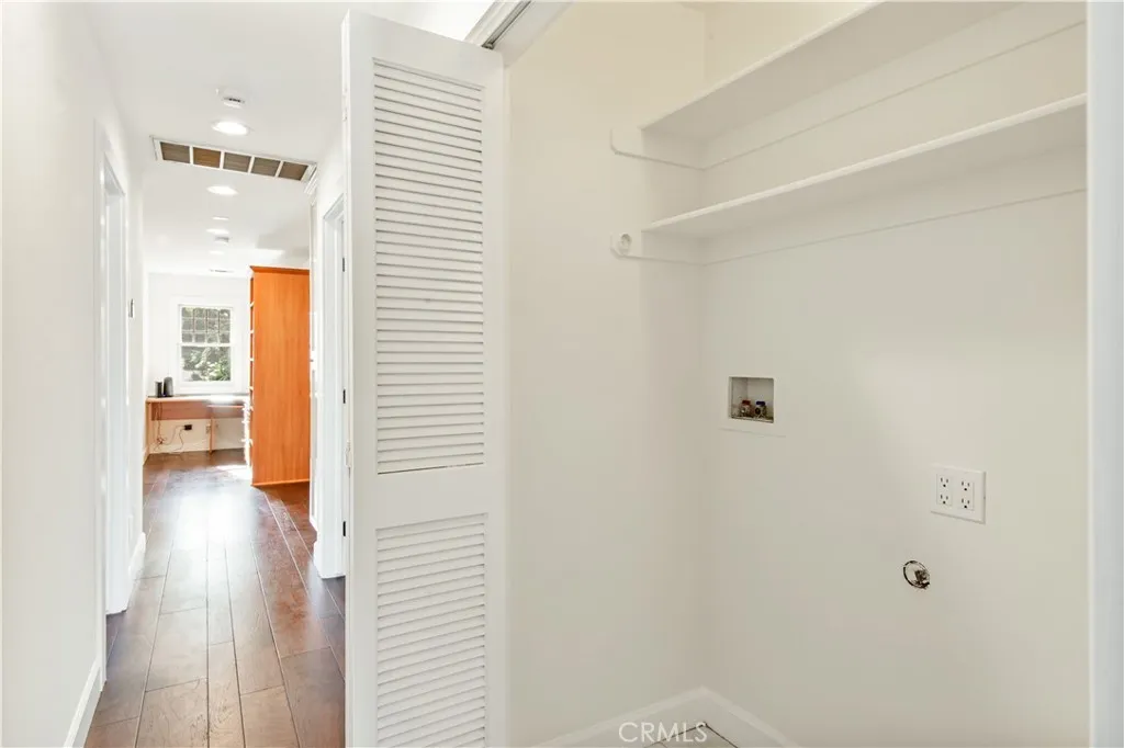 Additional image 62 of 420 S Broadway Unit A, Redondo Beach, CA 90277