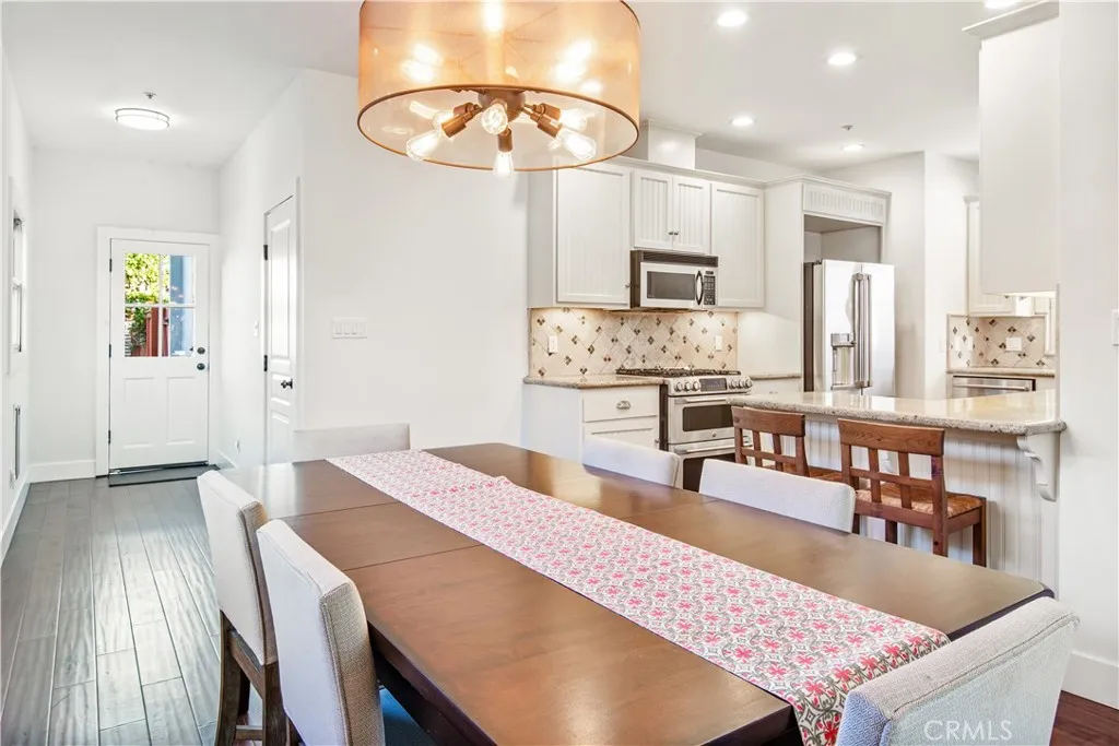 Additional image 3 of 420 S Broadway Unit A, Redondo Beach, CA 90277