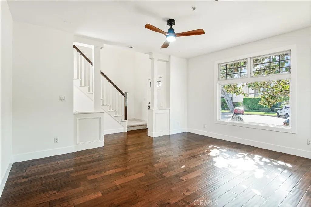 Additional image 50 of 420 S Broadway Unit A, Redondo Beach, CA 90277