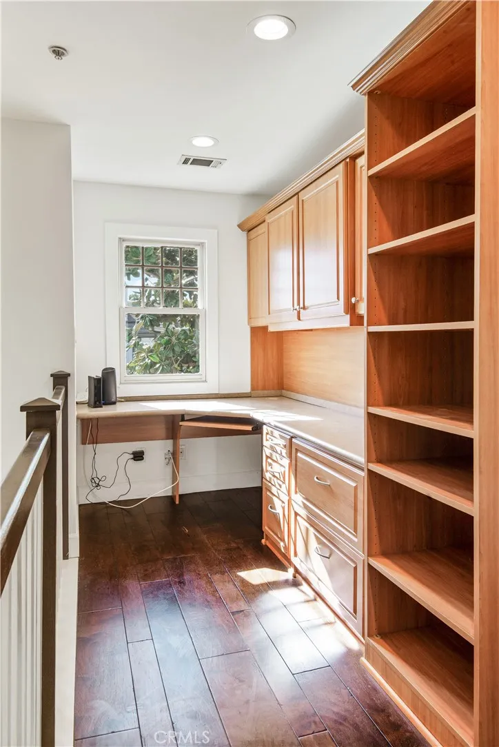 Additional image 58 of 420 S Broadway Unit A, Redondo Beach, CA 90277