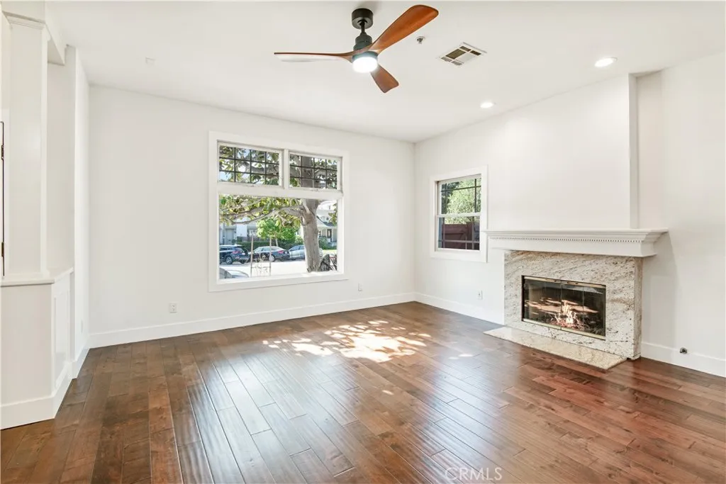 Additional image 49 of 420 S Broadway Unit A, Redondo Beach, CA 90277