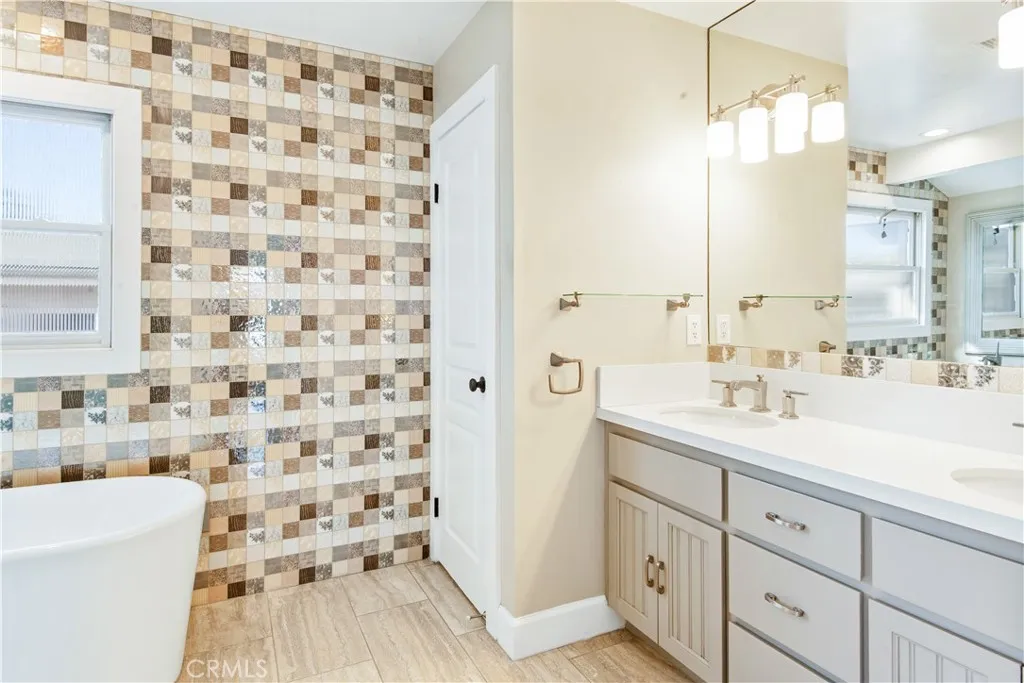 Additional image 52 of 420 S Broadway Unit A, Redondo Beach, CA 90277