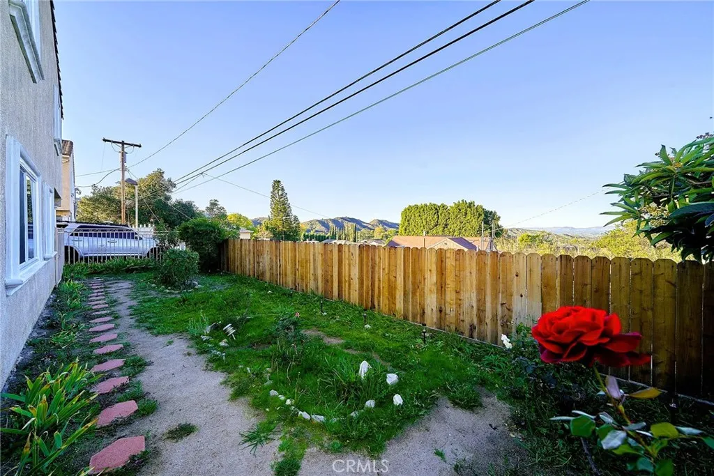 Property image for 10357 Commerce Avenue Unit 7, Tujunga, CA 91042
