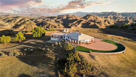 31800 Diamond View Lane, Agua Dulce, CA MLS: SR24216024