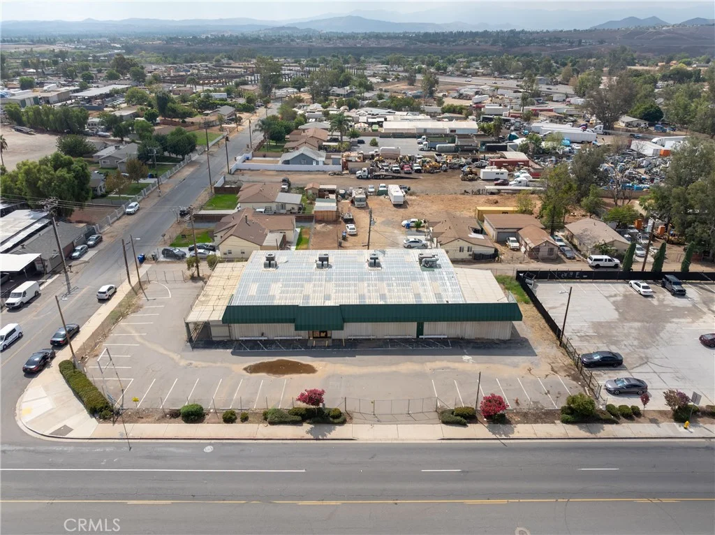 8616 Limonite Avenue, Riverside, CA 92509
