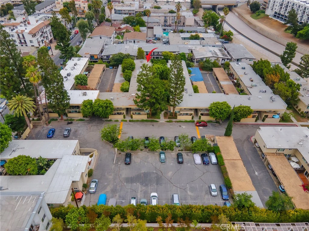 11138 Aqua Vista Street Unit 18, Studio City, CA 91602