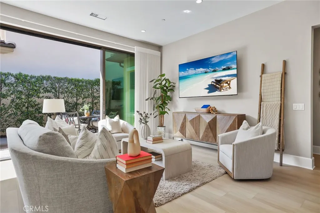 Additional image 6 of 130 Donati, Irvine, CA 92602