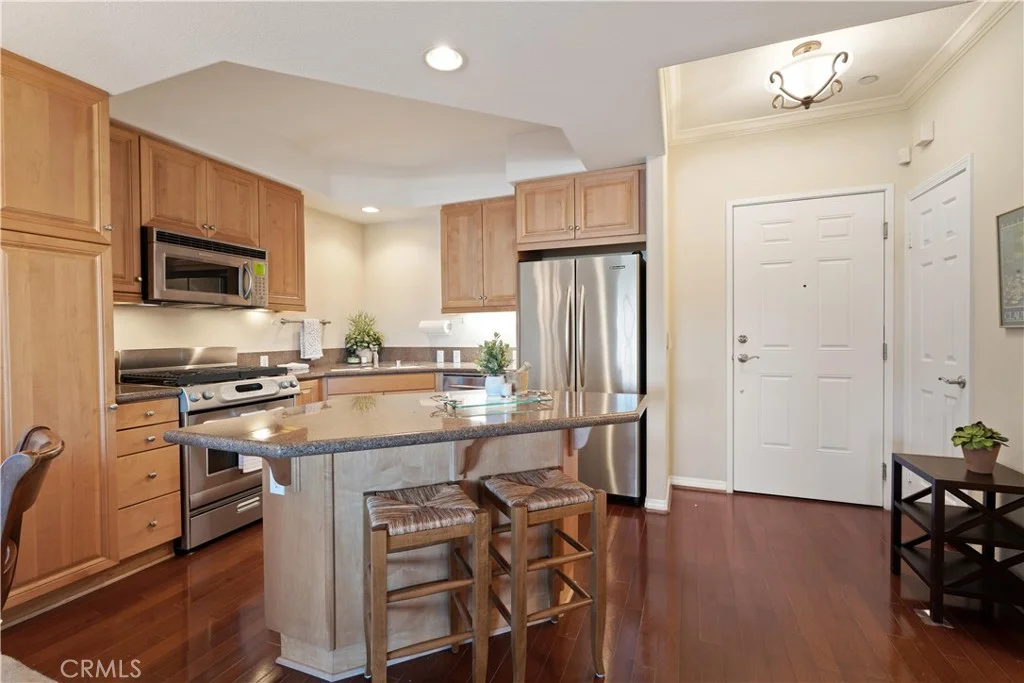21345 Hawthorne Boulevard Unit 204, Torrance, CA 90503