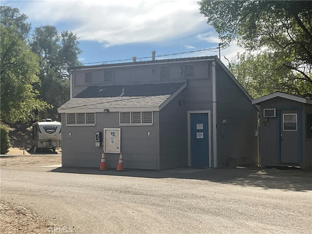 2465 Captains Walk, Bradley, CA 93426