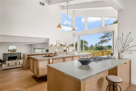 1918 Kauai Drive, Costa Mesa, CA MLS: PW25066307