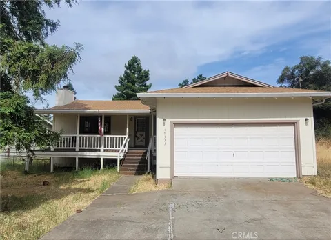 19333 Ravenhill Road, Hidden Valley Lake, CA MLS: LC24112848